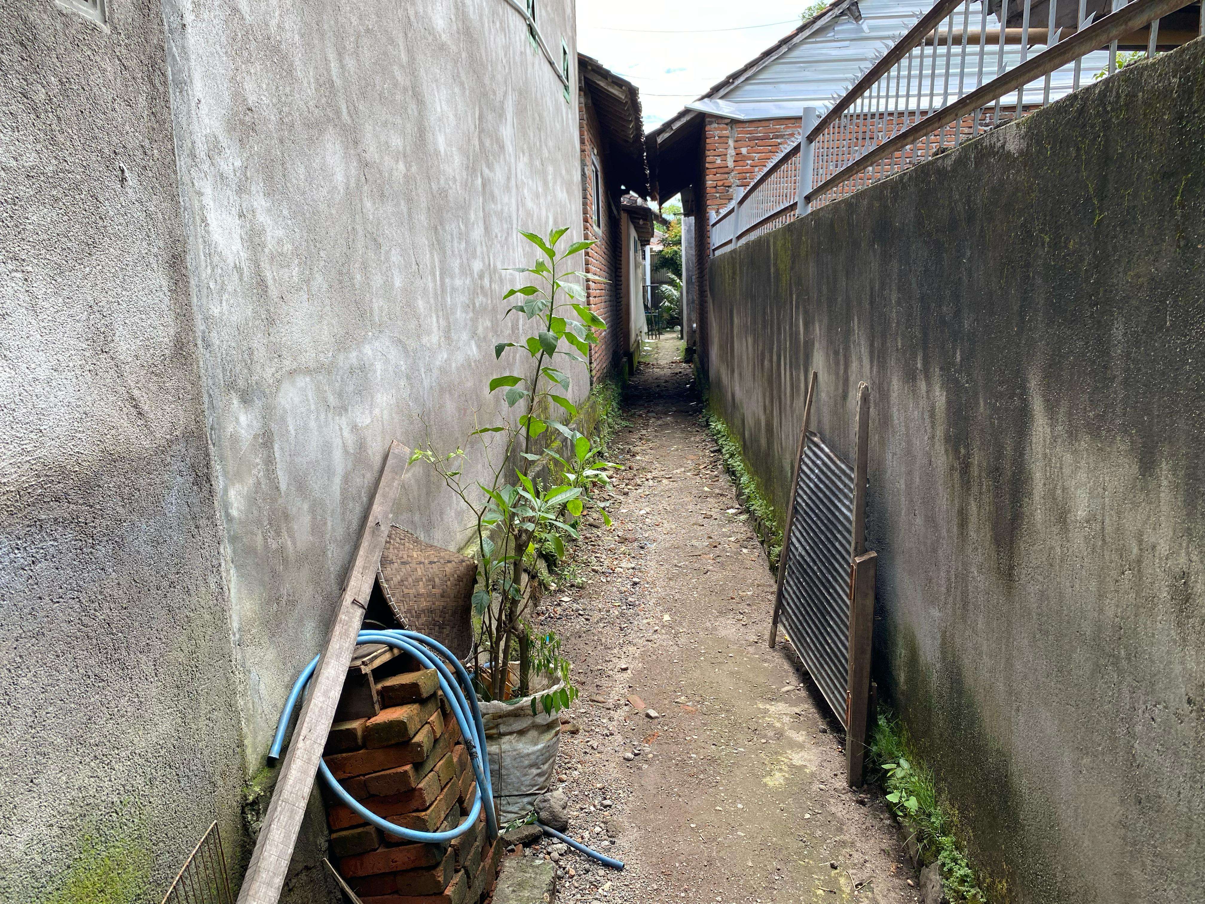 Pemasangan Paving Blok di RT.11 Dusun Labuapi Utara